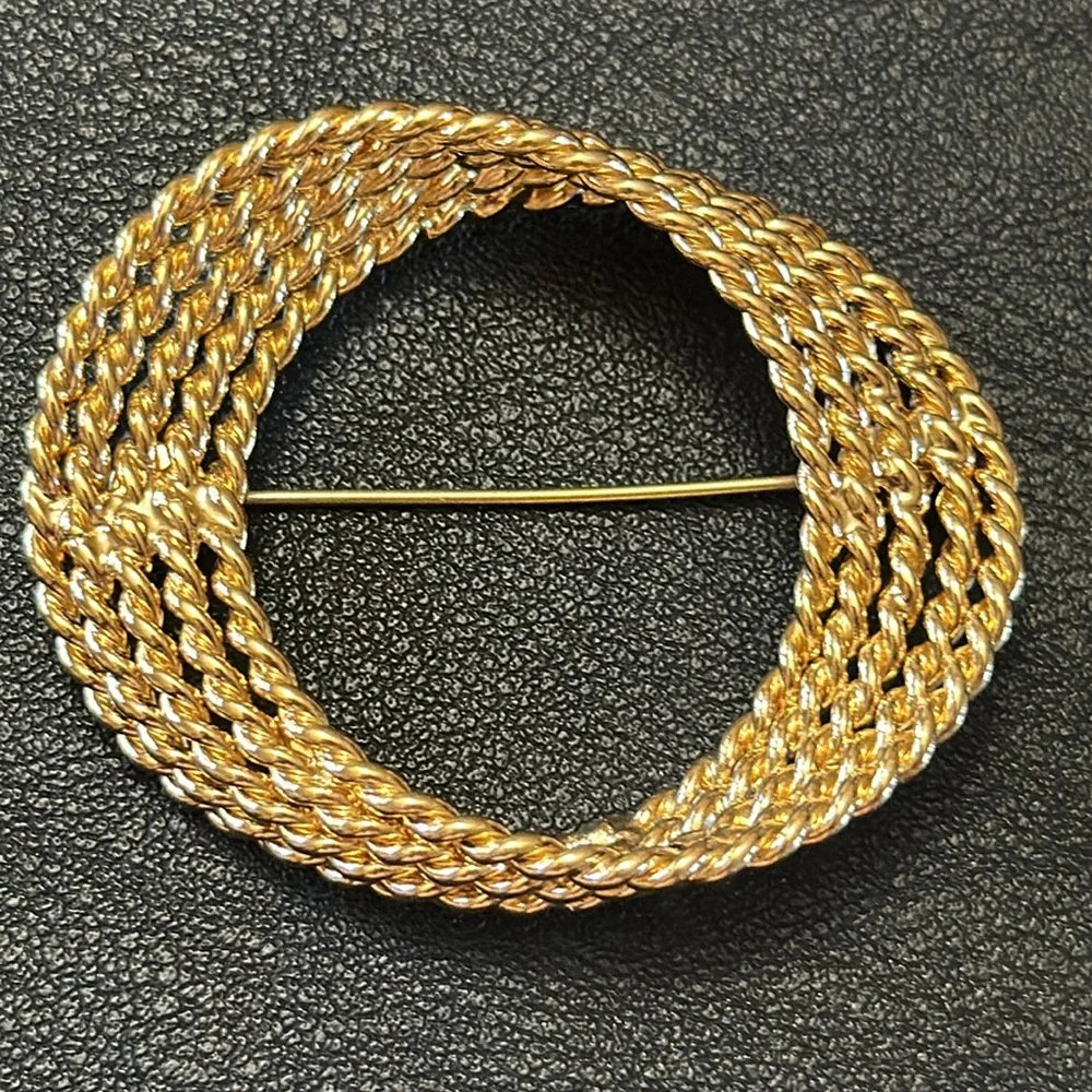 Monet Gold-Tone Quad Rope Infinity Vintage Pin Brooch